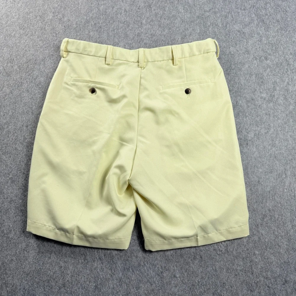 Haggar‎ Men's Shorts 32 Light/Butter Yellow Flat Front Casual Summer